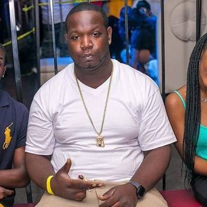 Meet your Posher, Leon